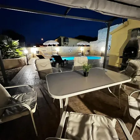 Pool Seaside Relais - Ville Ninfea, Marea, Rosa E Cassiopea Fontane Bianche Exterior photo